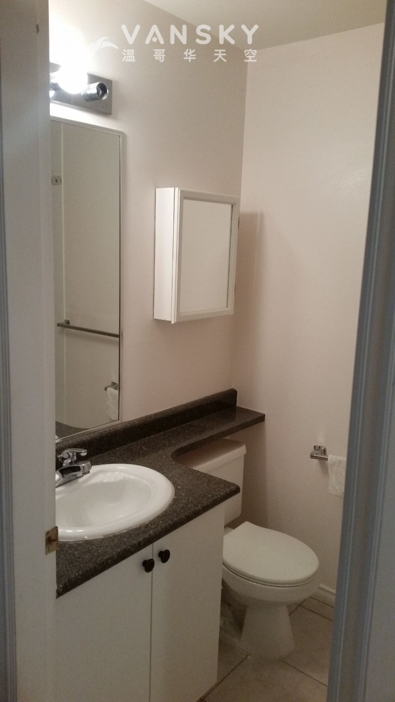 250301231332_Washroom mirror.jpg